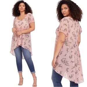 Torrid pink floral print short sleeve sheer top size 1-1X/14-16